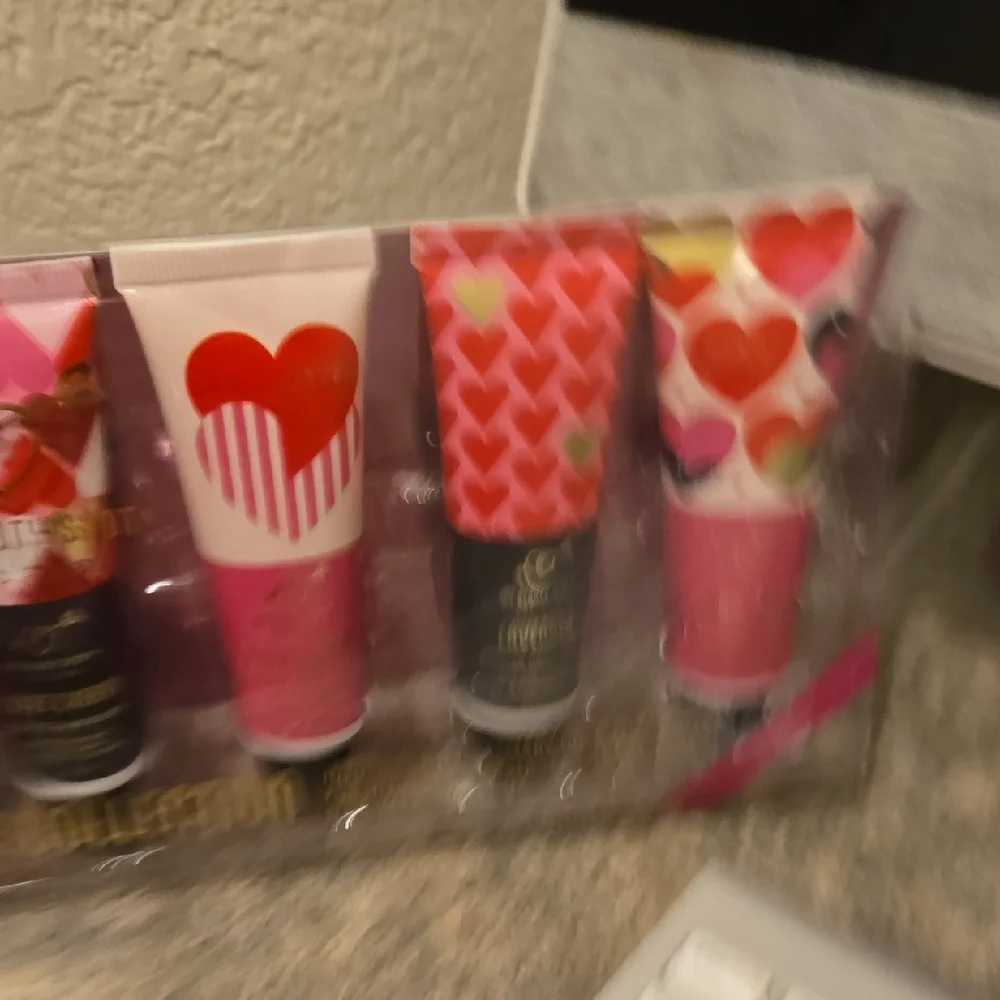 Scented Hand Creams Collection Set Of 7 New - Picture 4 of 4